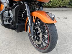 2022 Indian CHALLENGER DARK HORSE