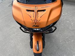 2022 Indian CHALLENGER DARK HORSE