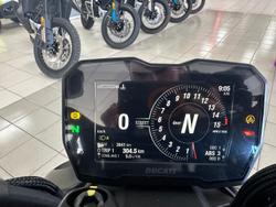 2022 Ducati Streetfighter V4 SP Streetfighter Black