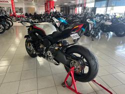2022 Ducati Streetfighter V4 SP Streetfighter Black