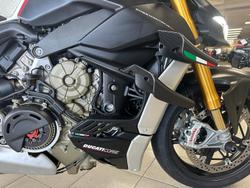 2022 Ducati Streetfighter V4 SP Streetfighter Black