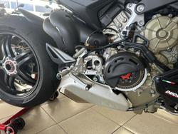 2022 Ducati Streetfighter V4 SP Streetfighter Black