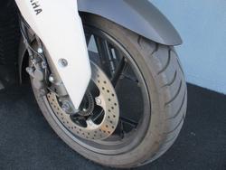 2025 Yamaha XMAX 300 V2 (CZD300A2) SILVER/GREY