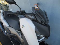 2025 Yamaha XMAX 300 V2 (CZD300A2) SILVER/GREY