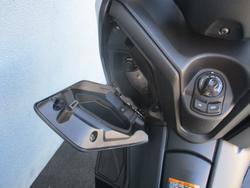 2025 Yamaha XMAX 300 V2 (CZD300A2) SILVER/GREY