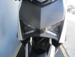 2025 Yamaha XMAX 300 V2 (CZD300A2) SILVER/GREY