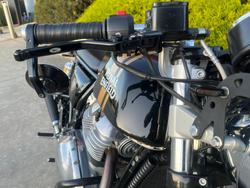 2019 Royal Enfield INTERCEPTOR 650 CLASSIC Black