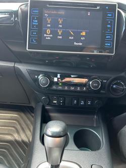 2017 Toyota Hilux SR5 GUN126R 4X4 Dual Range White