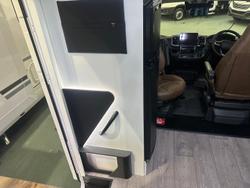 2025 Avida Birdsville Lx