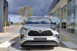 2022 Toyota
                Kluger GXL