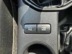 2016 Toyota Hilux Workmate GUN122R 4x2 Glacier White