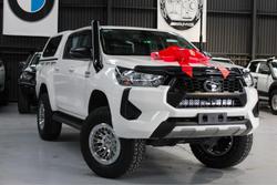 2024 Toyota Hilux SR 48V GUN126R 4X4 Dual Range Glacier White
