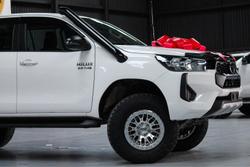 2024 Toyota Hilux SR 48V GUN126R 4X4 Dual Range Glacier White