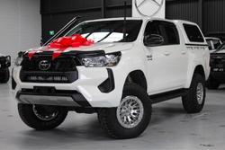 2024 Toyota Hilux SR 48V GUN126R 4X4 Dual Range Glacier White