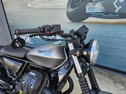 2017 MOTO GUZZI V9 BOBBER GREY
