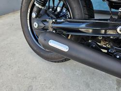 2017 MOTO GUZZI V9 BOBBER GREY