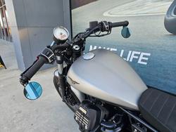 2017 MOTO GUZZI V9 BOBBER GREY
