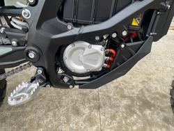2025 Sur-ron 2025 SUR-RON ULTRA BEE R BLACK