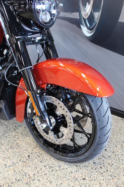 2025 Harley-davidson FLHRXS ROAD KING SPECIAL WHISKEY FIRE