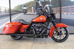 Harley-Davidson FLHRXS Road King Special