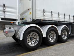 2024 MaxiTrans/CIMC St3 34 Pallet Sd B Double Curtain Siders
