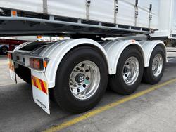 2024 MaxiTrans/CIMC St3 34 Pallet Sd B Double Curtain Siders