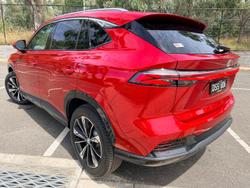 2025 MG HS Hybrid+ Essence AS33H MY25 Diamond Red