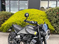 2024 Husqvarna SVARTPILEN 401 Grey