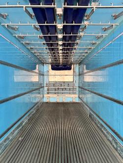 2011 Maxitrans St3 22 Pallet -28 Freezer Meat Hanger Blue