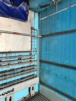 2011 Maxitrans St3 22 Pallet -28 Freezer Meat Hanger Blue