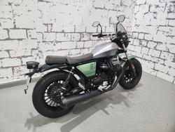 2021 Moto Guzzi V9 Bobber V9 Green
