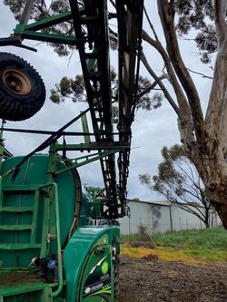 2009 Goldacres Prairie 6500L Boom Spray