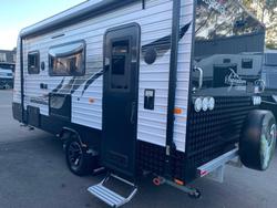 2019 Essential Caravans Signature Cruiser