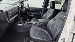 2024 Ford Everest Platinum