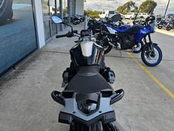 2024 BMW Motorrad R 1250 R Black