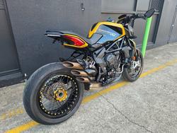 2018 MV Agusta BRUTALE 800 DRAGSTER GOLD