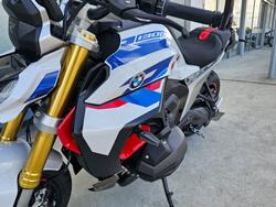 2026 BMW Motorrad 2026 BMW 1300CC R 1300 R LIGHT WHITE