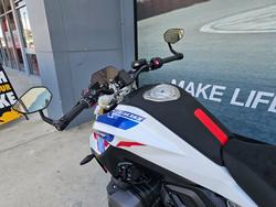 2026 BMW Motorrad 2026 BMW 1300CC R 1300 R LIGHT WHITE