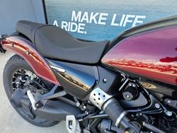 2025 BMW Motorrad R 12 Red