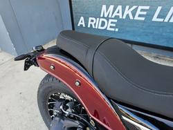 2025 BMW Motorrad R 12 Red