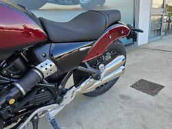 2025 BMW Motorrad R 12 Red