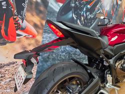 2024 Honda CB650RAC RED