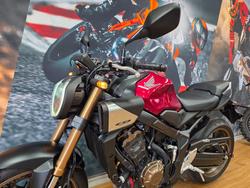 2024 Honda CB650RAC RED