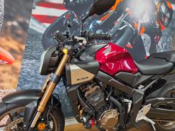2024 Honda CB650RAC RED