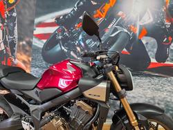2024 Honda CB650RAC RED