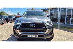 2021 Toyota
                Hilux SR5