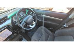 2021 Toyota
                Hilux SR5