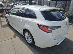 2021 Toyota Corolla Touring WxB Hybrid ZWE211W White