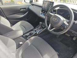 2021 Toyota Corolla Touring WxB Hybrid ZWE211W White