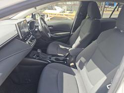 2021 Toyota Corolla Touring WxB Hybrid ZWE211W White